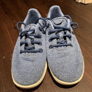 Allbirds - unisex - like new - mens size 9 - blue